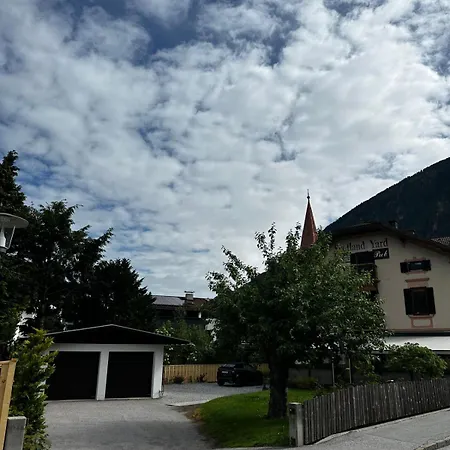 Boardwalk Center 아파트